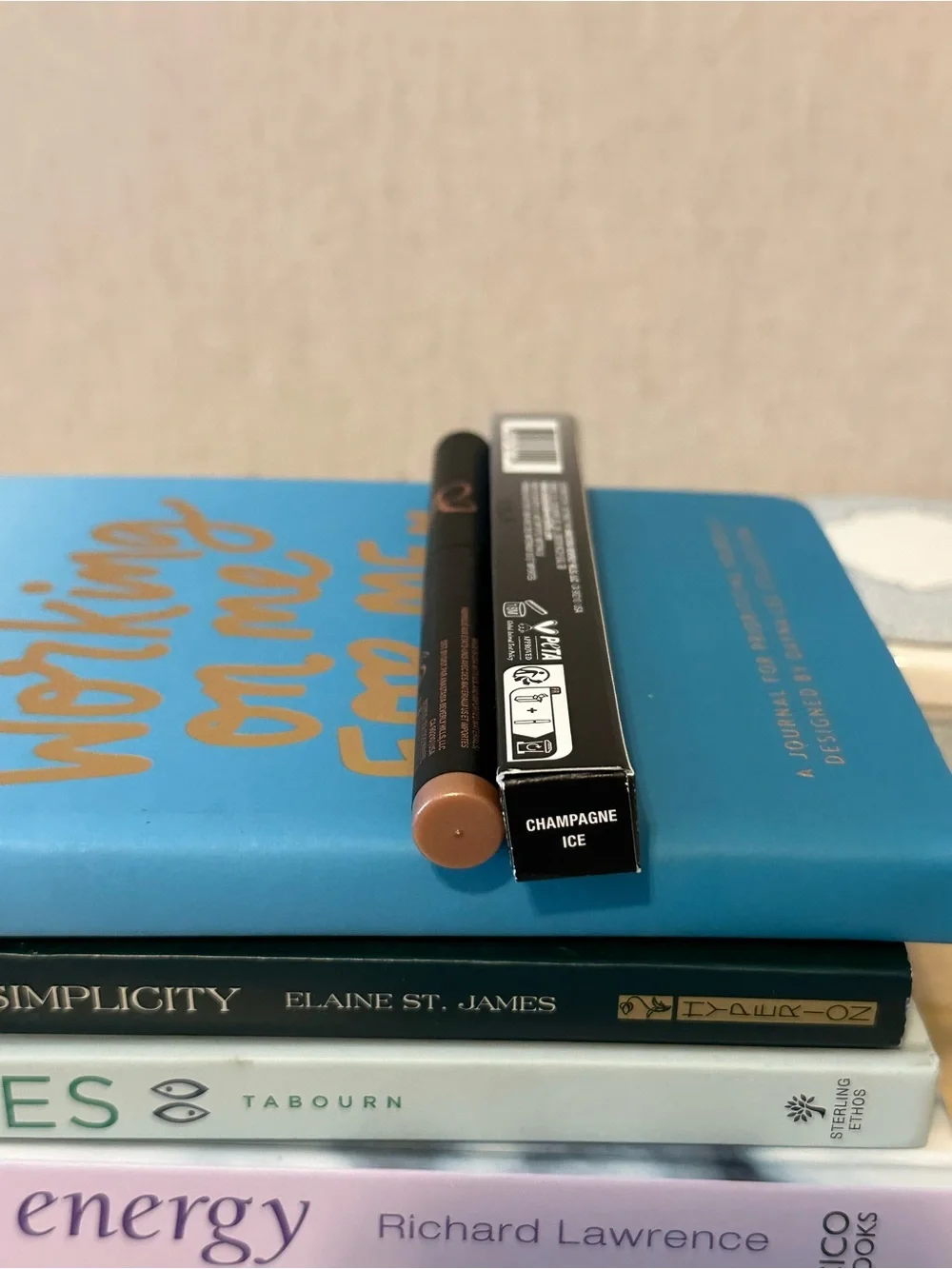 Anastasia Beverly Hills Glidr Shadow Stick  — Champagne Ice